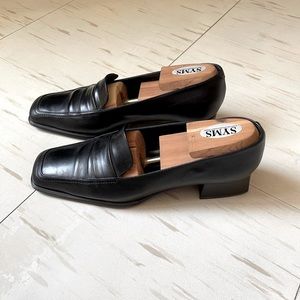 Bally women leather loafers